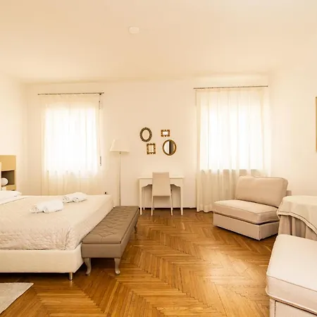 דירה Domus - Elegante Residenza Con Affaccio Su Porta Leoni