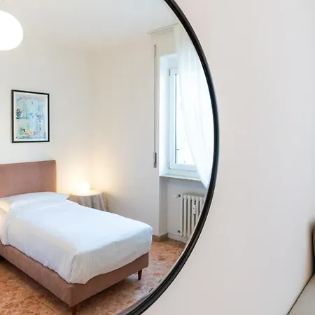 Apartamento Domus - Elegante Residenza Con Affaccio Su Porta Leoni *
